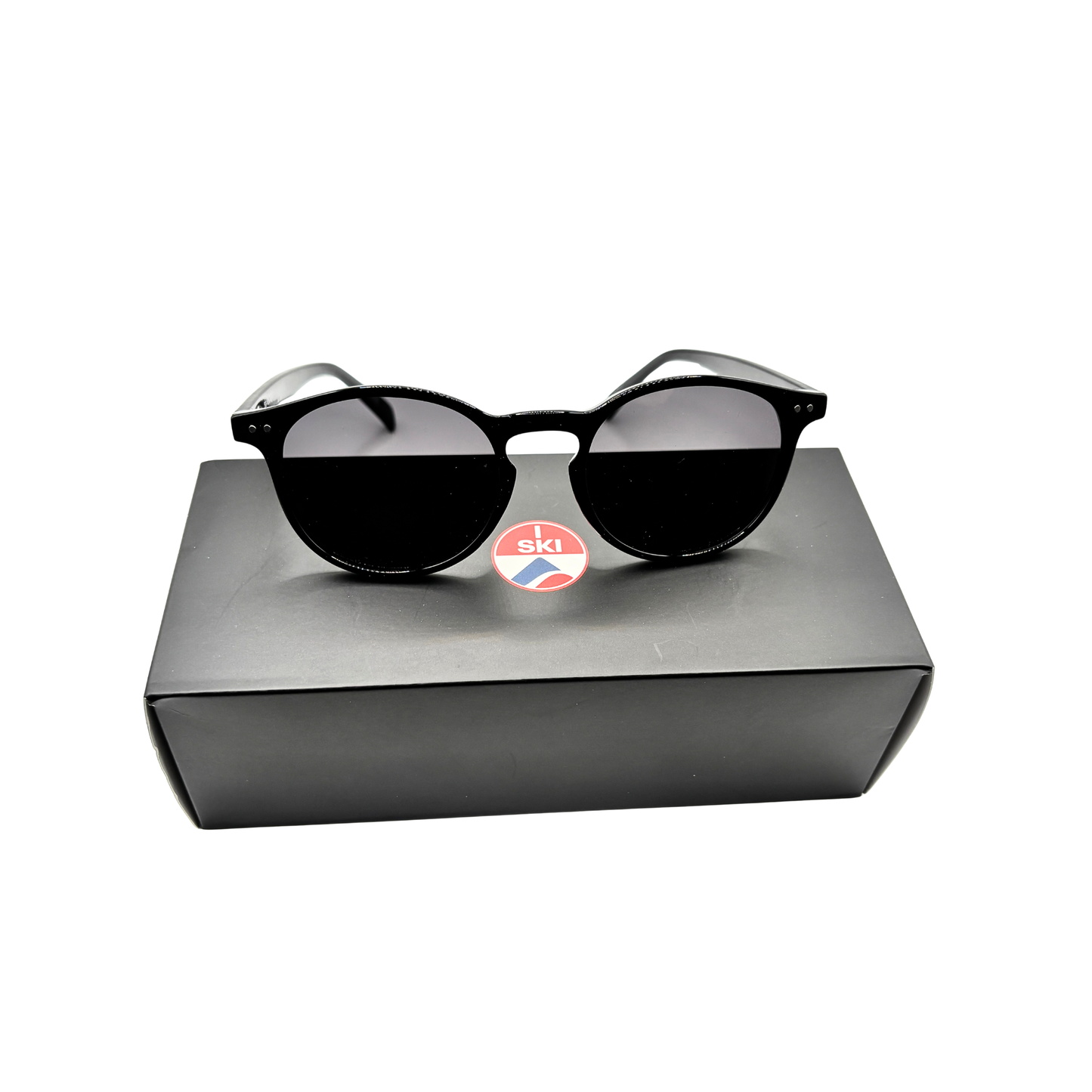 I SKI Vintage Keyhole Classic Round Polarized Sunglasses – Black / Smoke